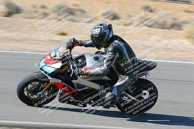 media/Feb-05-2023-Classic Track Day (Sun) [[c35aca4a42]]/Group 3/session 3 turn 13/
